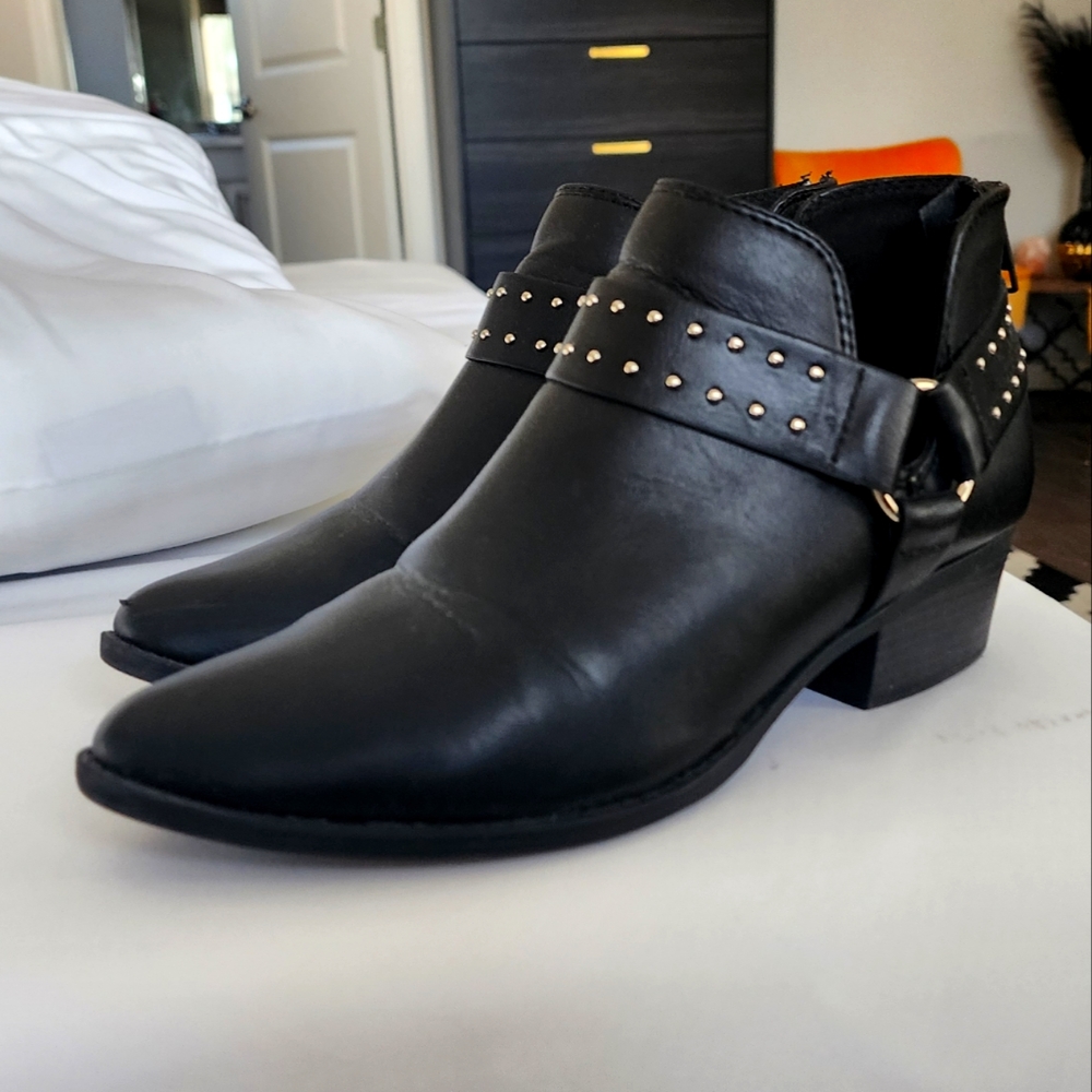 Black Boots
